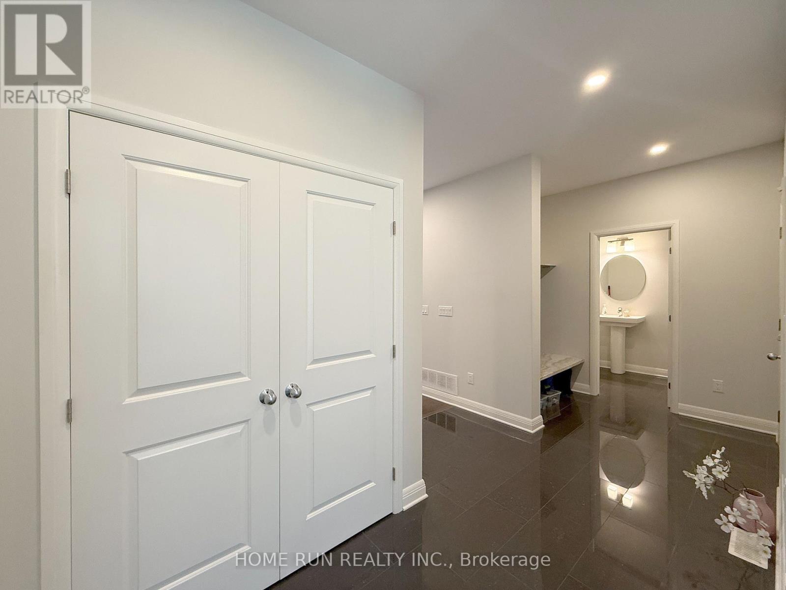 322 Lysander Place, Ottawa, Ontario K1K 4K7 - Photo 5 - X13533308