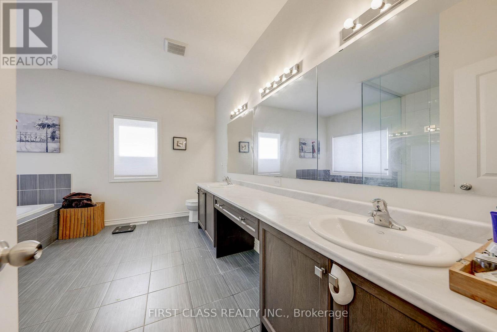 7 Cranley Road, East Gwillimbury, Ontario  L9N 0T7 - Photo 34 - N13777360