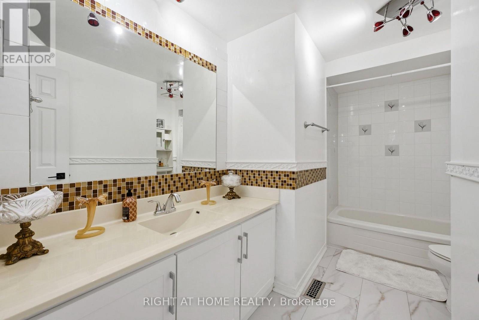 87 William Honey Crescent, Markham, Ontario  L3S 2M2 - Photo 21 - N13777368