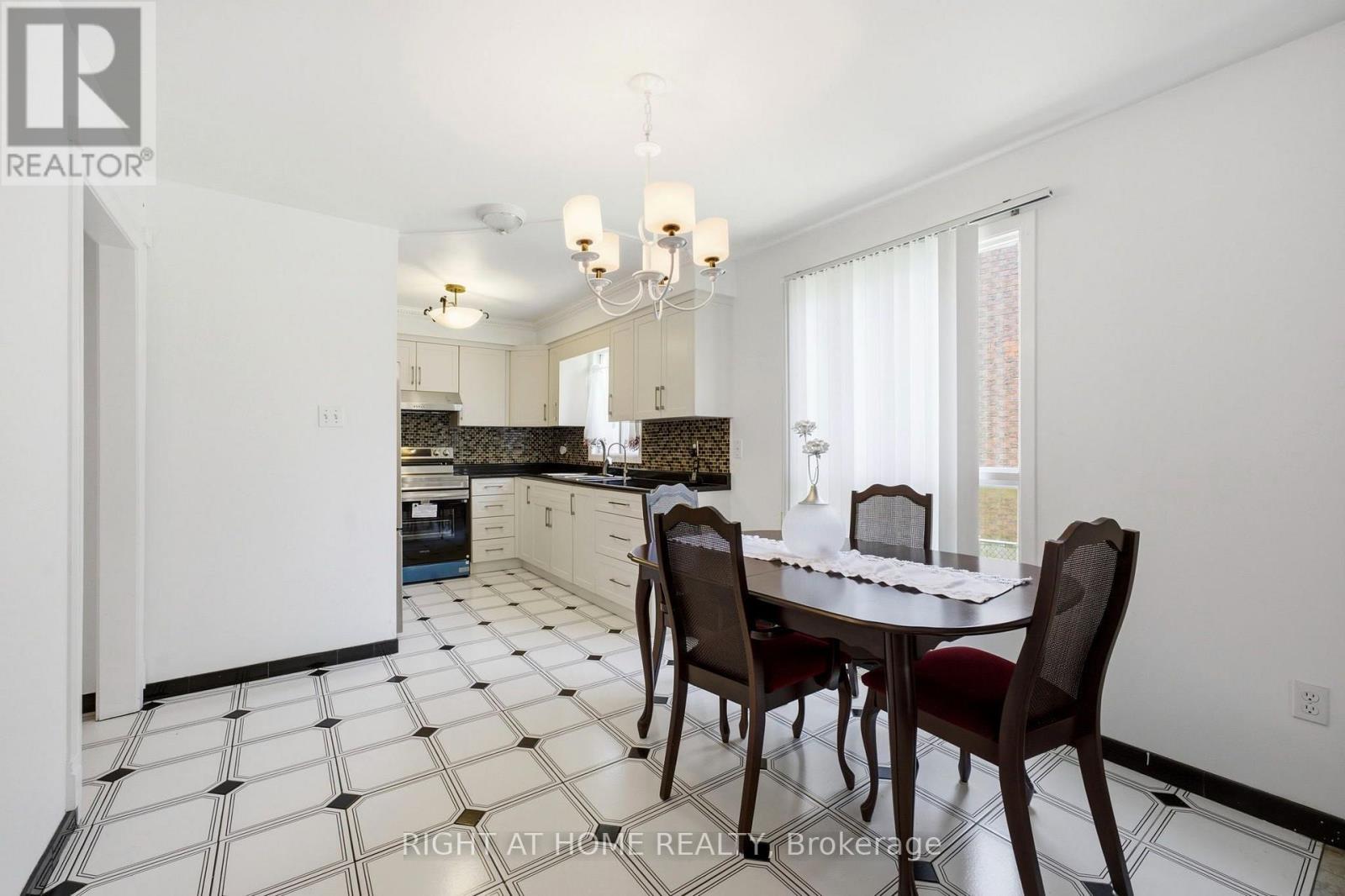 87 William Honey Crescent, Markham, Ontario  L3S 2M2 - Photo 8 - N13777368