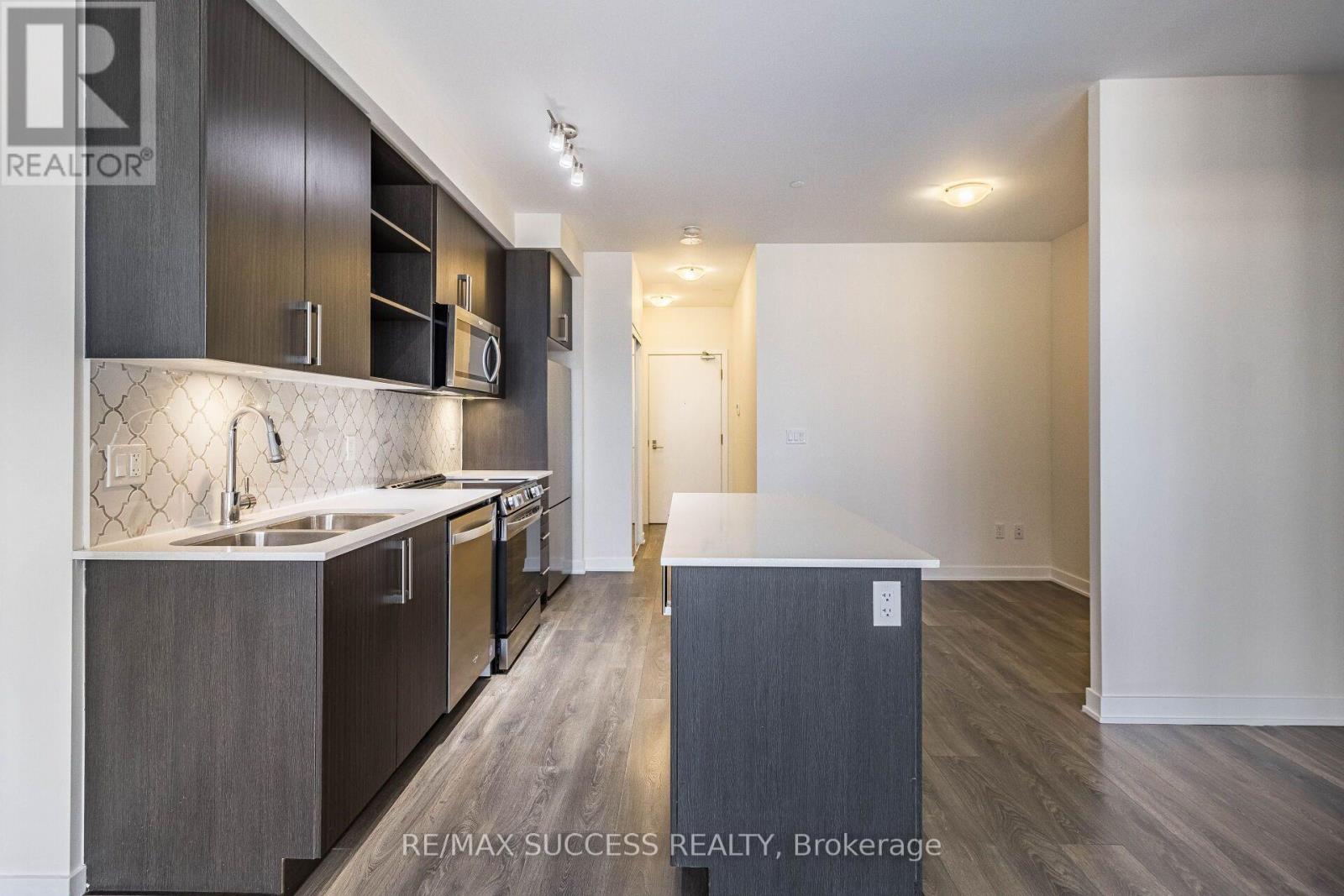 4655 Glen Erin Drive, Mississauga, Ontario  L5M 0Z1 - Photo 10 - W13777354