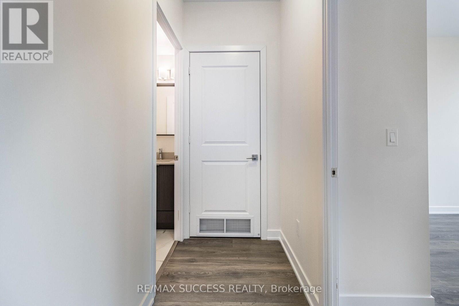 4655 Glen Erin Drive, Mississauga, Ontario  L5M 0Z1 - Photo 19 - W13777354