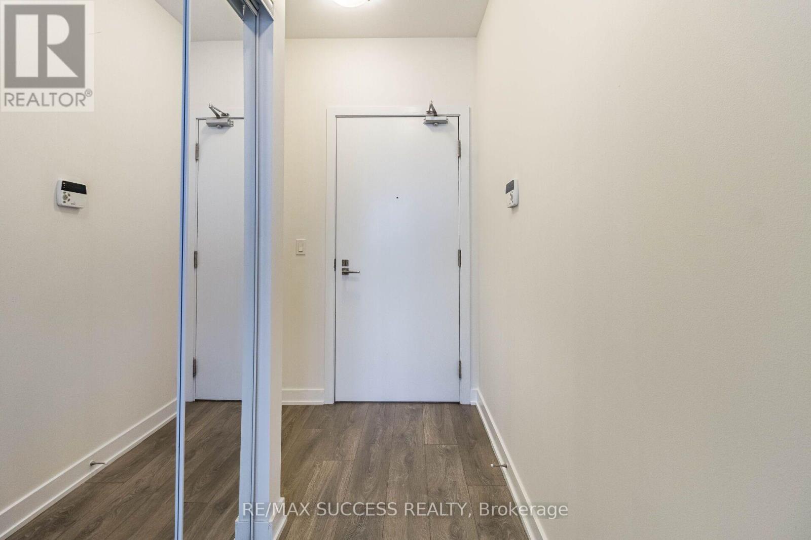4655 Glen Erin Drive, Mississauga, Ontario  L5M 0Z1 - Photo 6 - W13777354