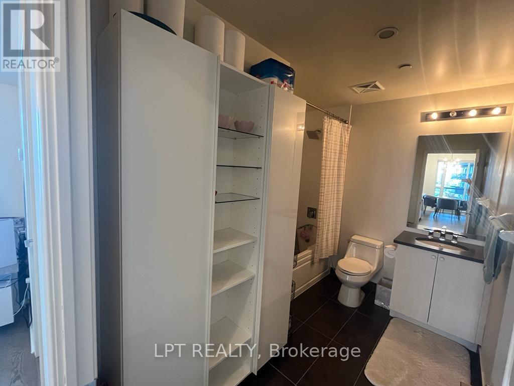 1015 - 390 Annie Craig Drive, Toronto, Ontario  M8V 0H1 - Photo 13 - W13777010