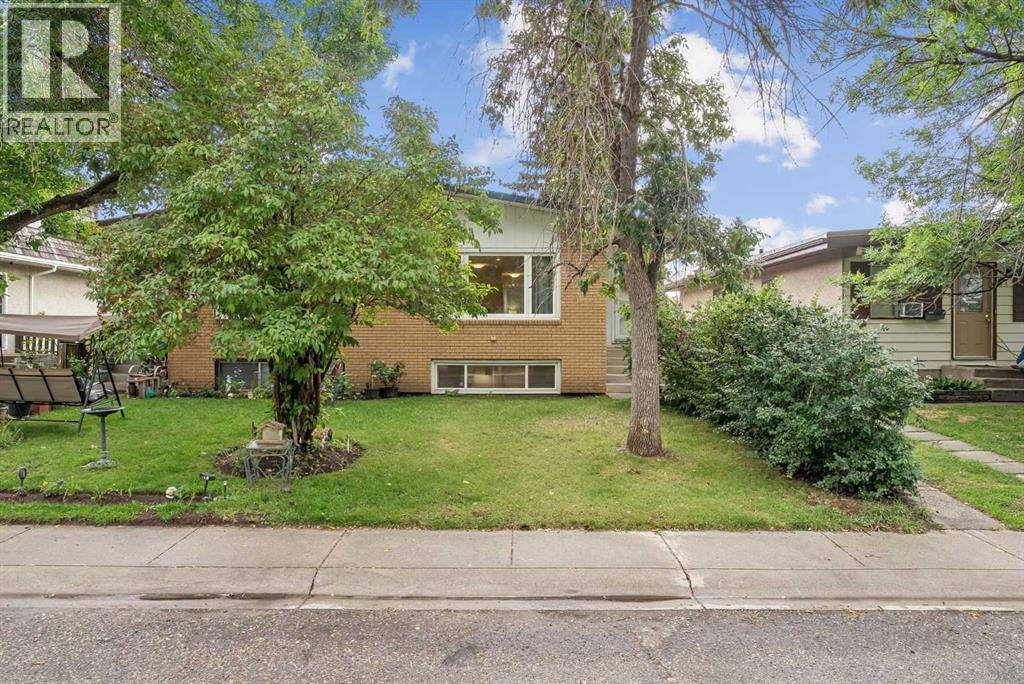 35 Dovercliffe Way SE, Calgary, Alberta  T2B 1W6 - Photo 41 - A2341223