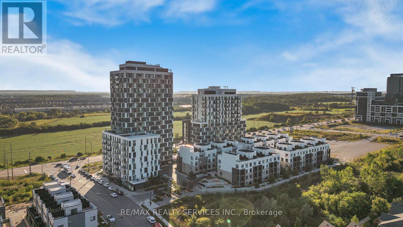1304 - 345 WHEAT BOOM DRIVE, Oakville, Ontario