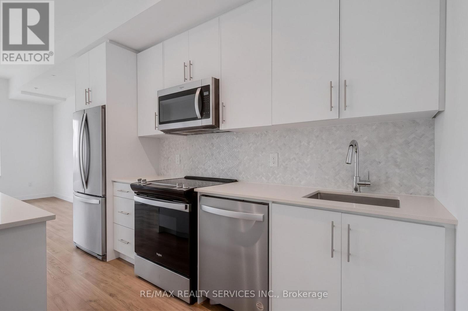 1304 - 345 Wheat Boom Drive, Oakville, Ontario  L6H 7X4 - Photo 12 - W13729352
