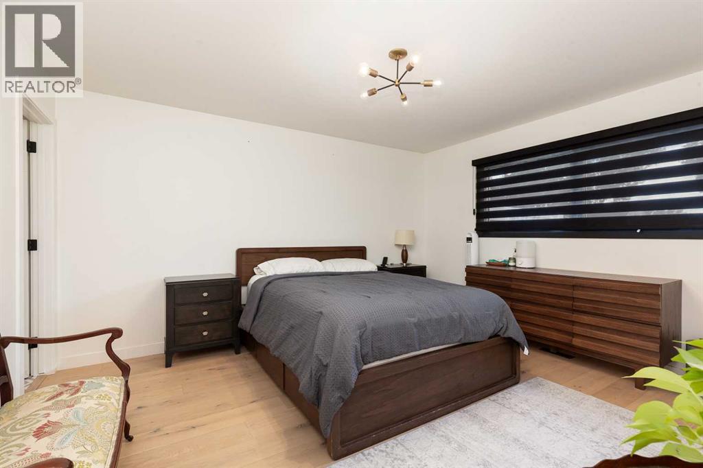 426 Normandy Road S, Lethbridge, Alberta  T1J 3Y1 - Photo 14 - A2343504