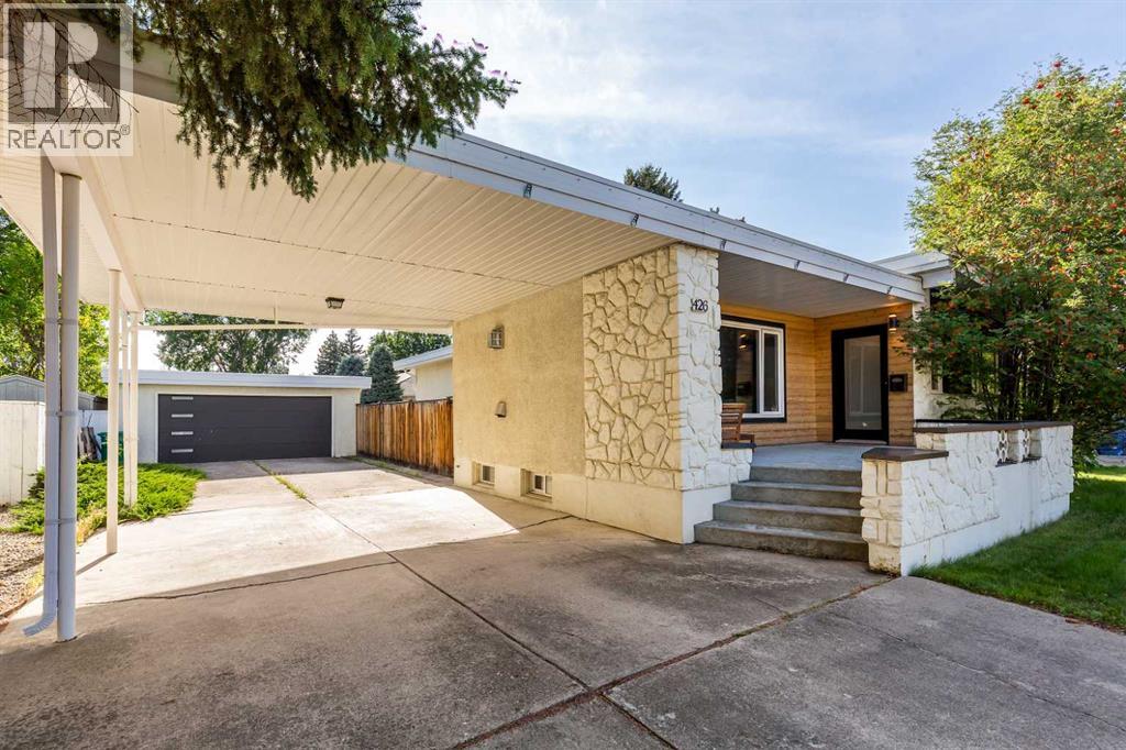 426 Normandy Road S, Lethbridge, Alberta