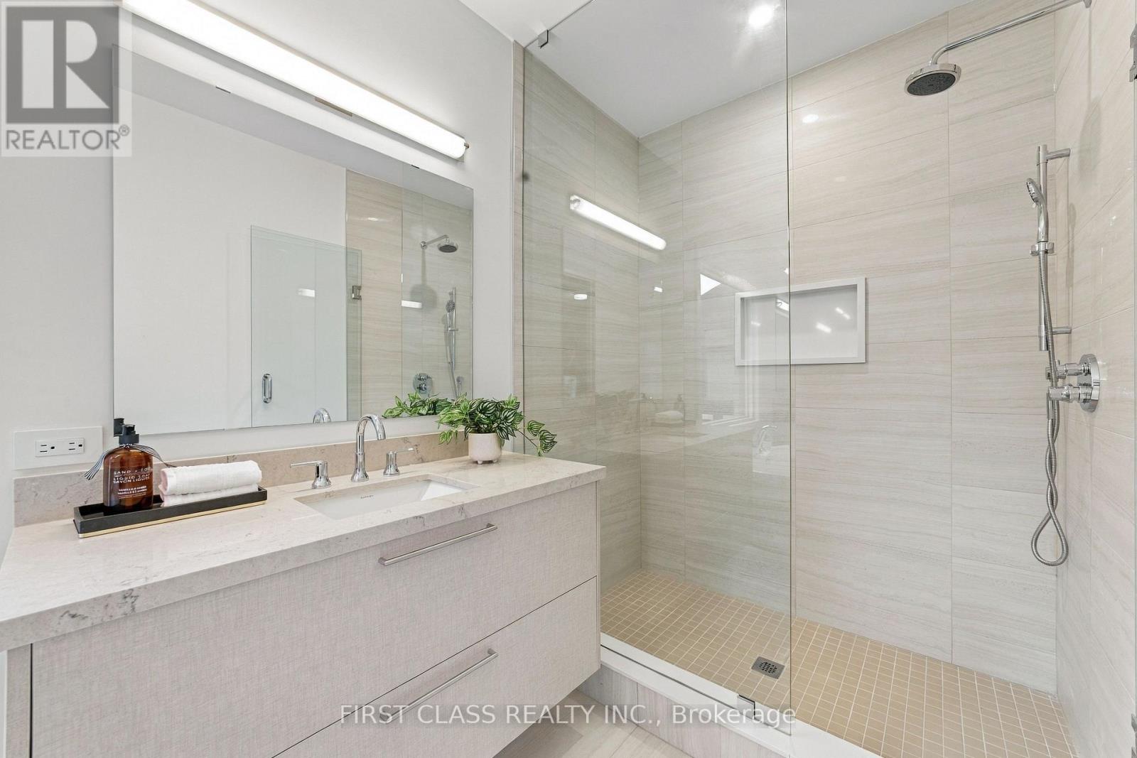 4 Furon Street, Richmond Hill, Ontario  L4E 1M7 - Photo 37 - N13765958