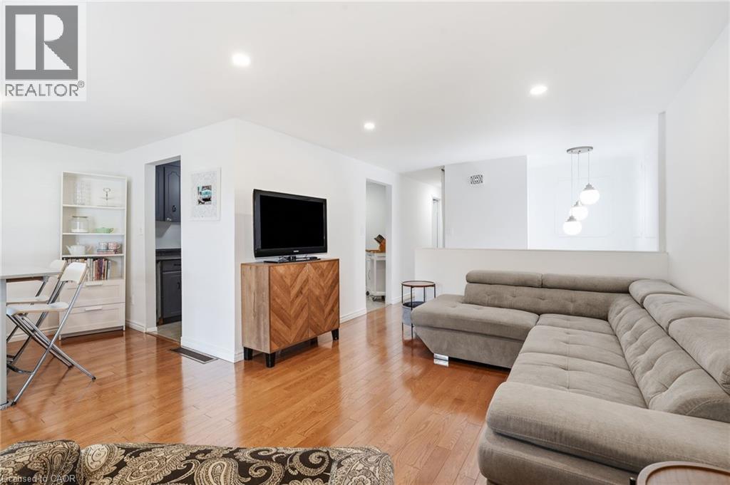 3 Glengrove Avenue, Grimsby, Ontario  L3M 4L6 - Photo 6 - 40862874
