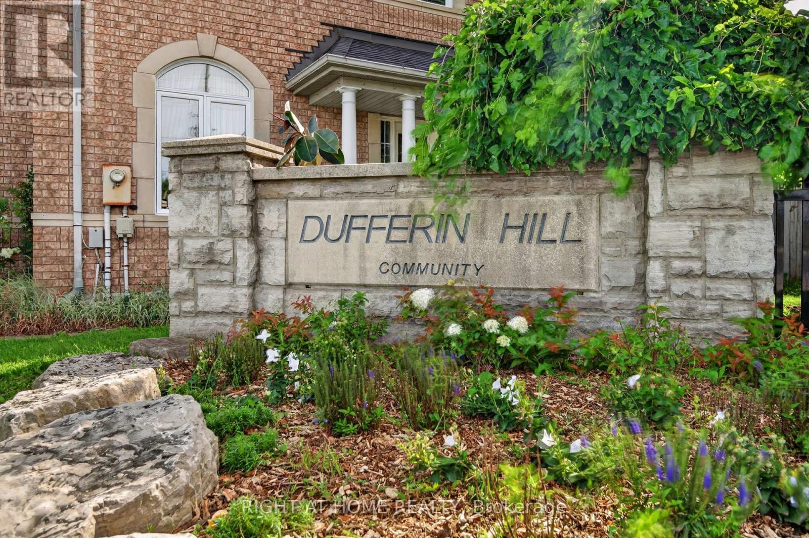4 Forest Run Boulevard, Vaughan, Ontario  L4K 5J8 - Photo 4 - N13751288