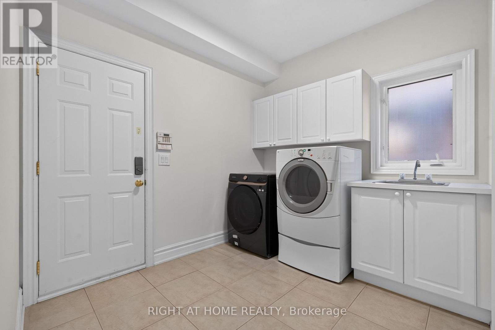 23 Mackay Drive, Richmond Hill, Ontario  L4C 6N9 - Photo 41 - N13777410