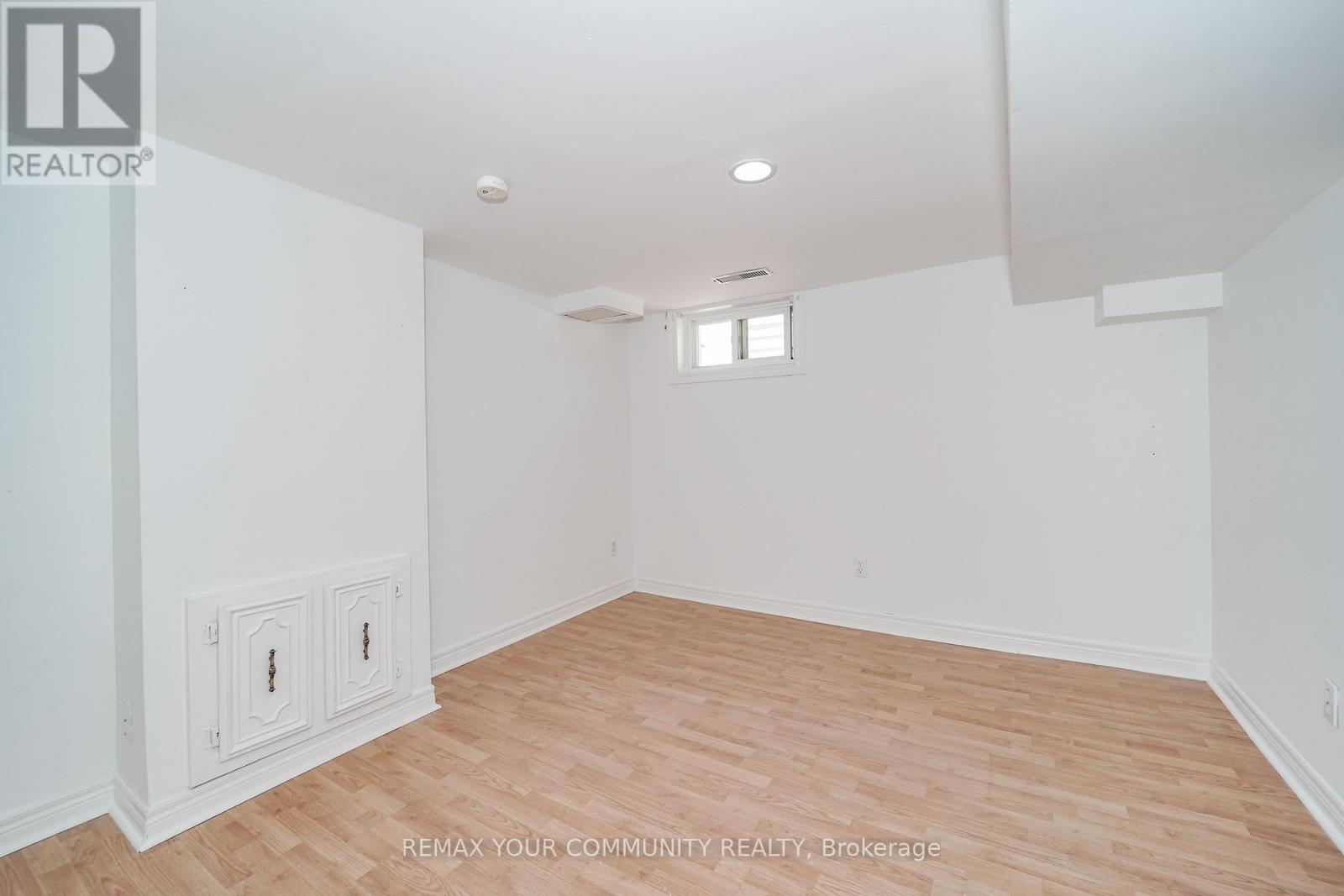 102 Hearst Circle, Toronto, Ontario  M6M 2V1 - Photo 20 - W13772398
