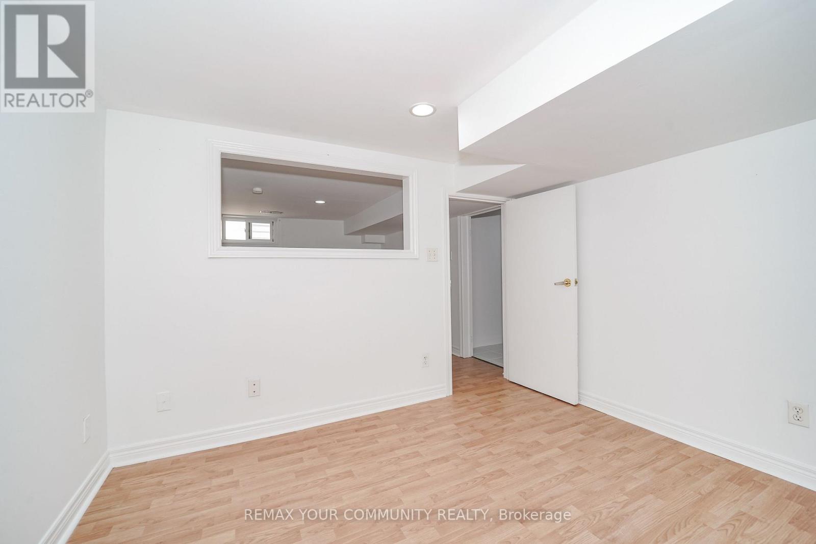 102 Hearst Circle, Toronto, Ontario  M6M 2V1 - Photo 23 - W13772398