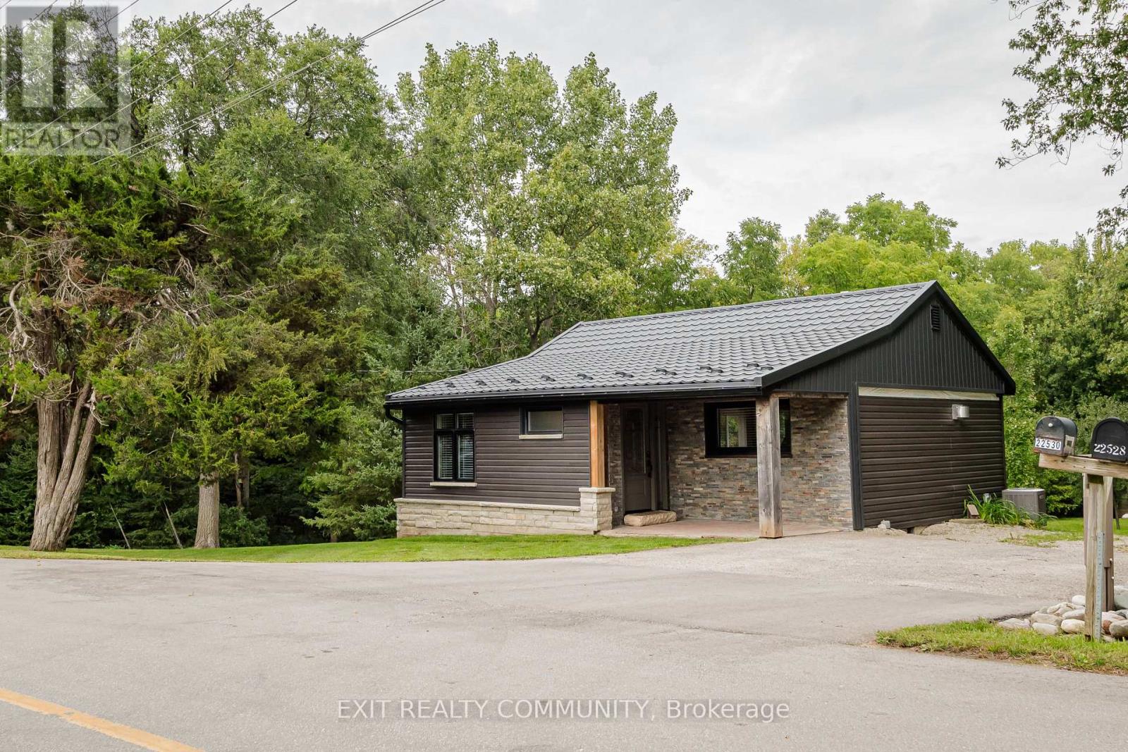 22530 COLDSTREAM ROAD, Middlesex Centre, Ontario