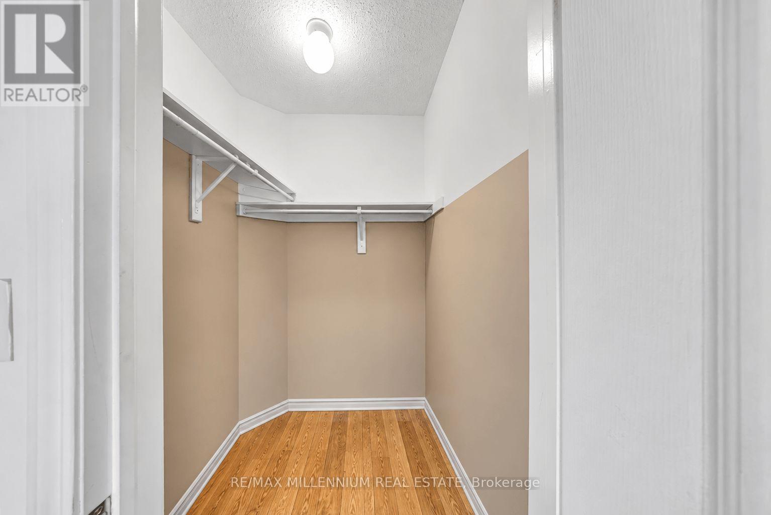 39 Decker Hollow Circle, Brampton, Ontario  L6X 0K9 - Photo 16 - W13776650
