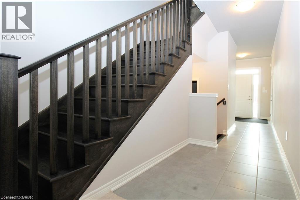 11 Sonoma Valley Crescent, Hamilton, Ontario  L9B 0J3 - Photo 4 - 40862876