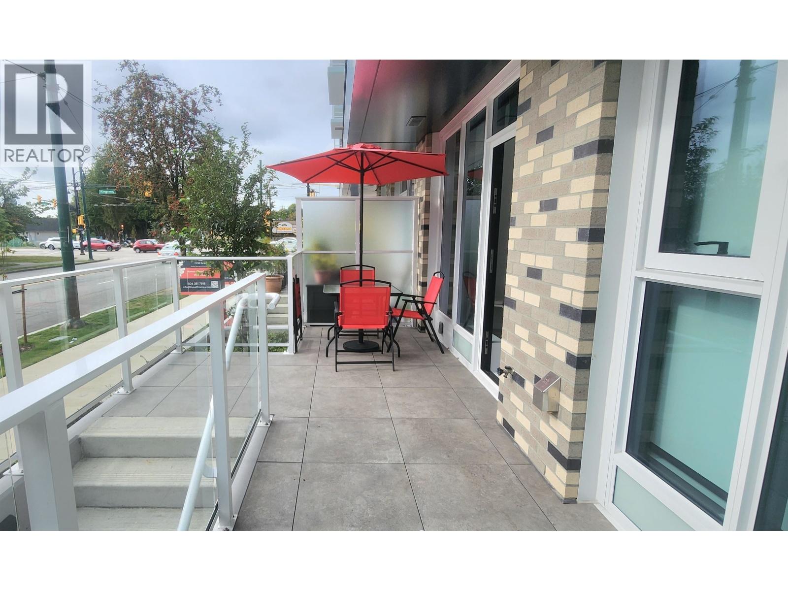 157 5189 EARLES STREET, Vancouver, British Columbia