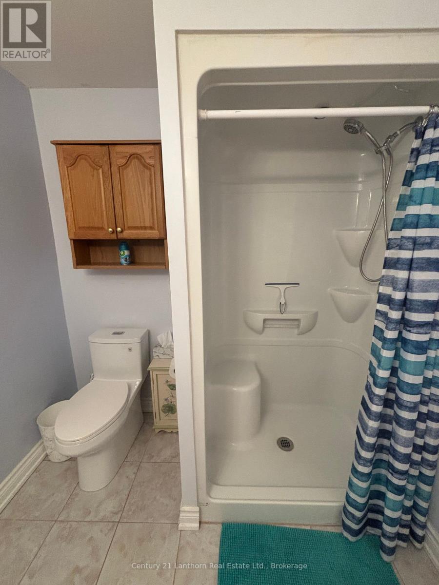 Lower Unit - 3 Solmes Street, Prince Edward County, Ontario  K0K 2T0 - Photo 11 - X13777432
