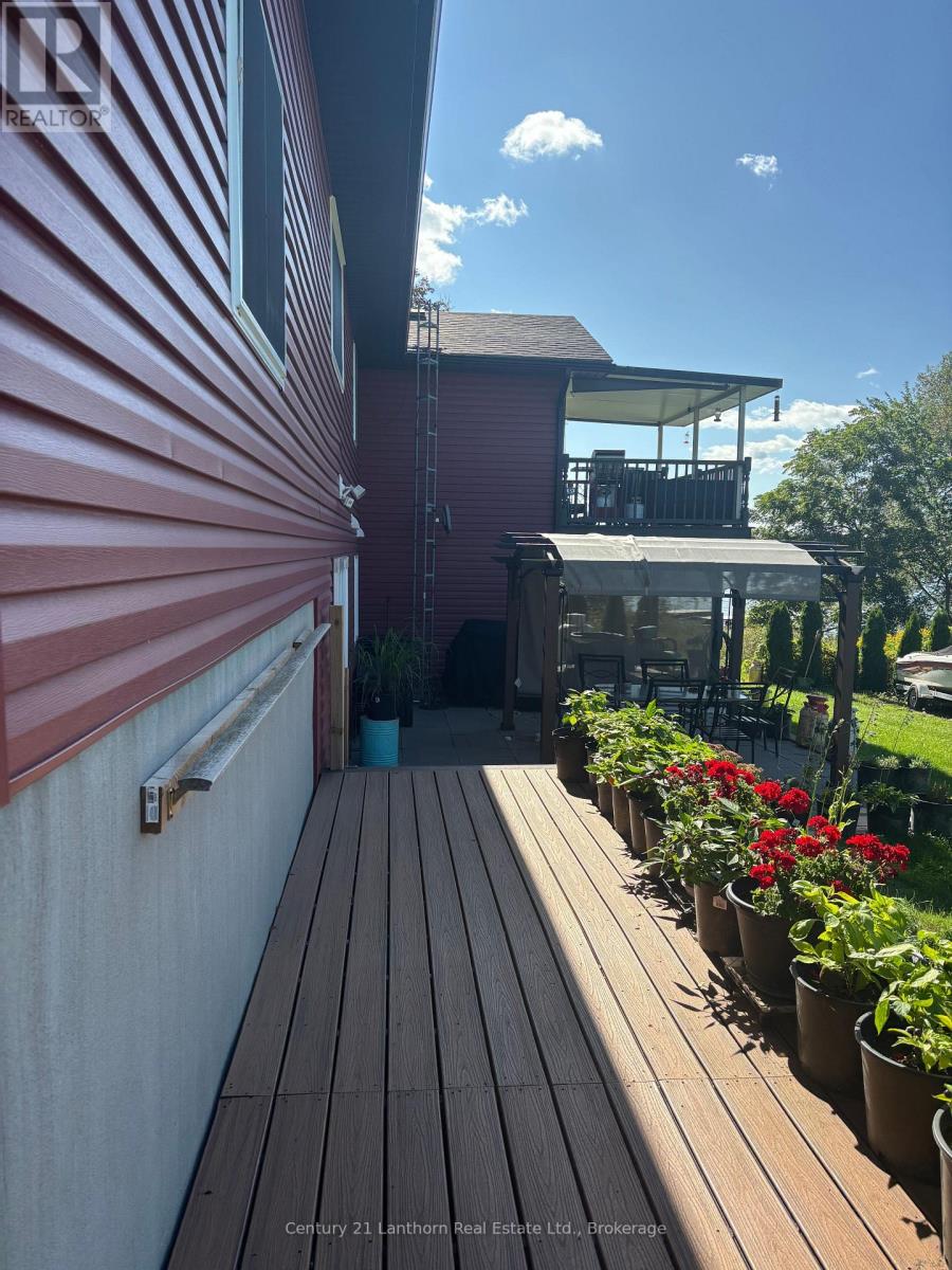 Lower Unit - 3 Solmes Street, Prince Edward County, Ontario  K0K 2T0 - Photo 13 - X13777432
