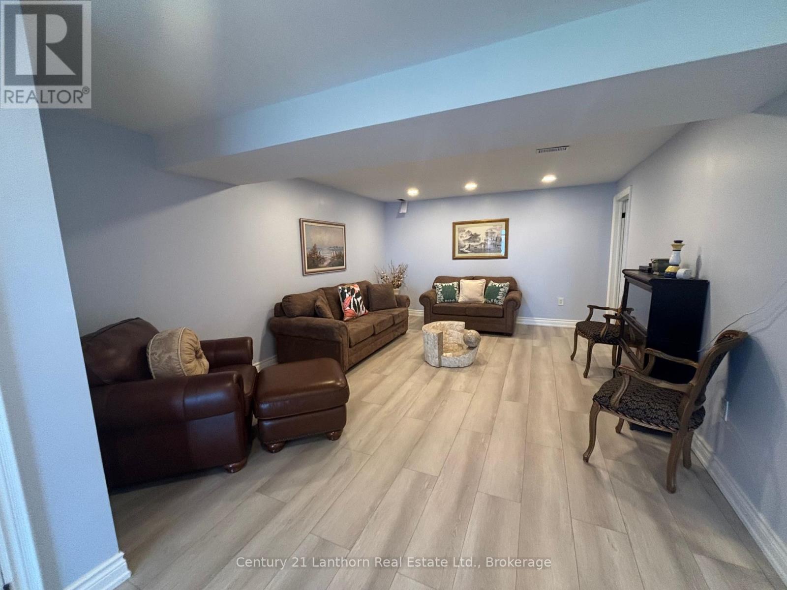 Lower Unit - 3 Solmes Street, Prince Edward County, Ontario  K0K 2T0 - Photo 3 - X13777432