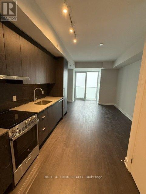 3205 - 430 Square One Drive, Mississauga, Ontario  L5B 0E6 - Photo 4 - W13777428