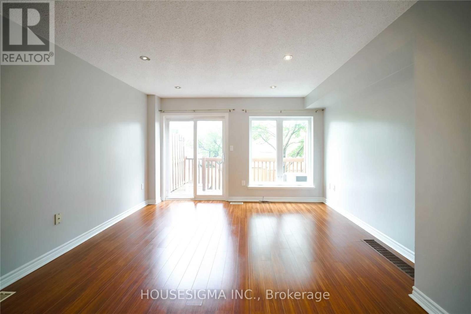 21 - 80 Strathaven Drive, Mississauga, Ontario  L5R 3V9 - Photo 2 - W13777434