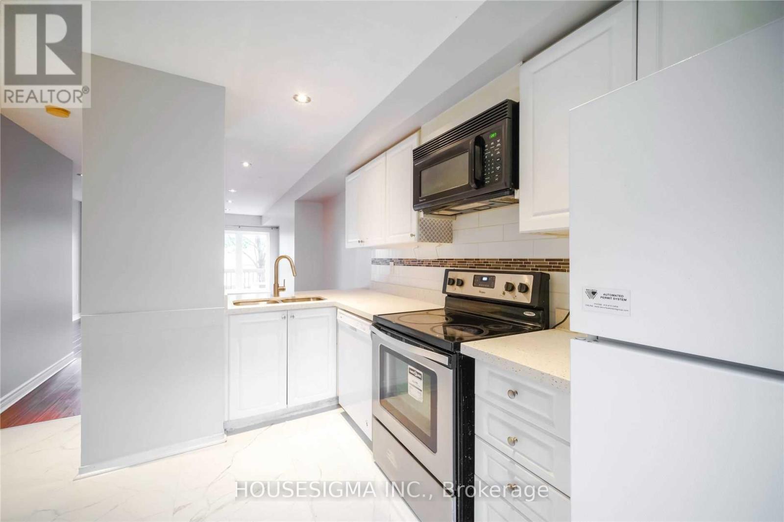 21 - 80 Strathaven Drive, Mississauga, Ontario  L5R 3V9 - Photo 8 - W13777434