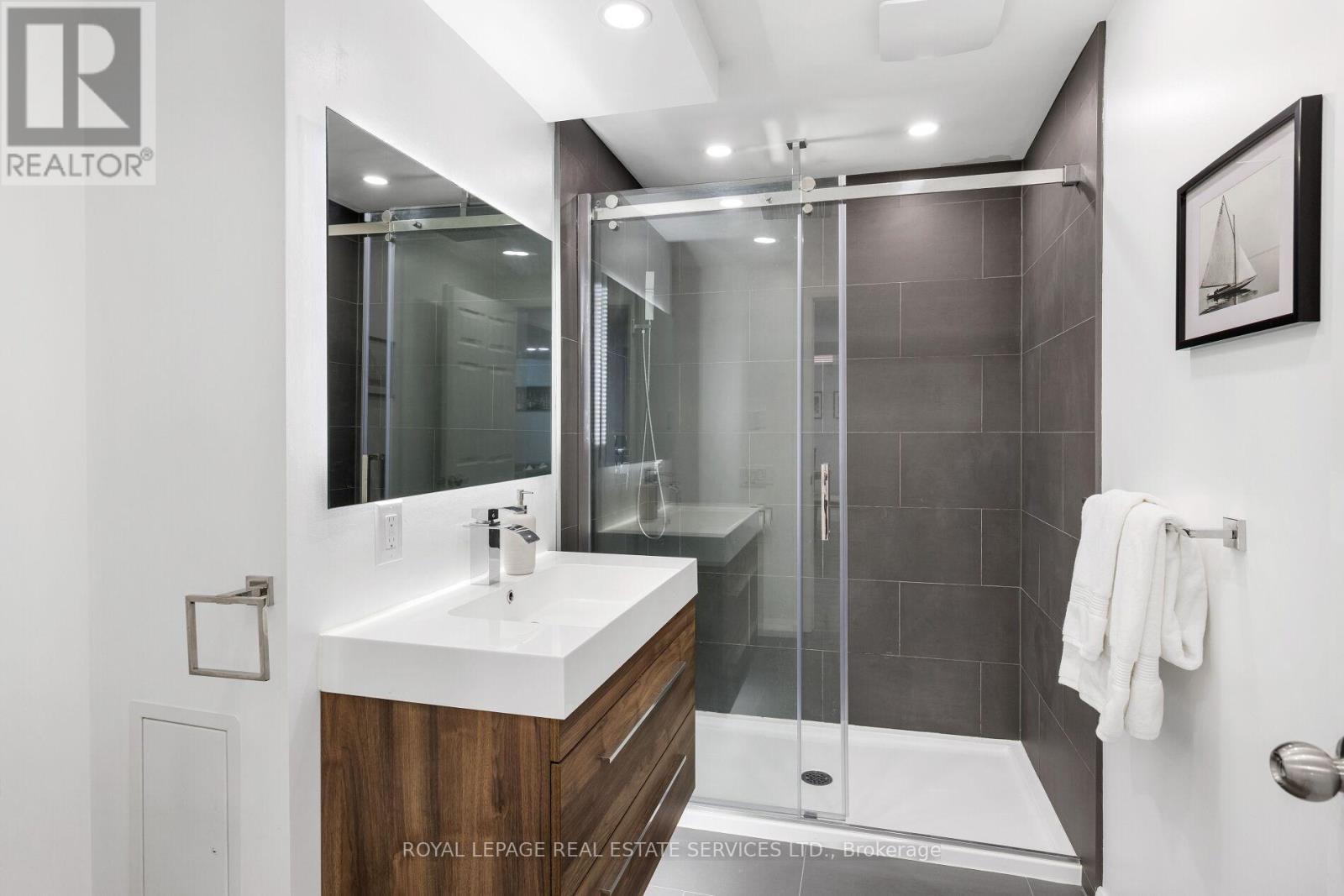 147 Innville Crescent, Oakville, Ontario  L6L 0B8 - Photo 37 - W13777442