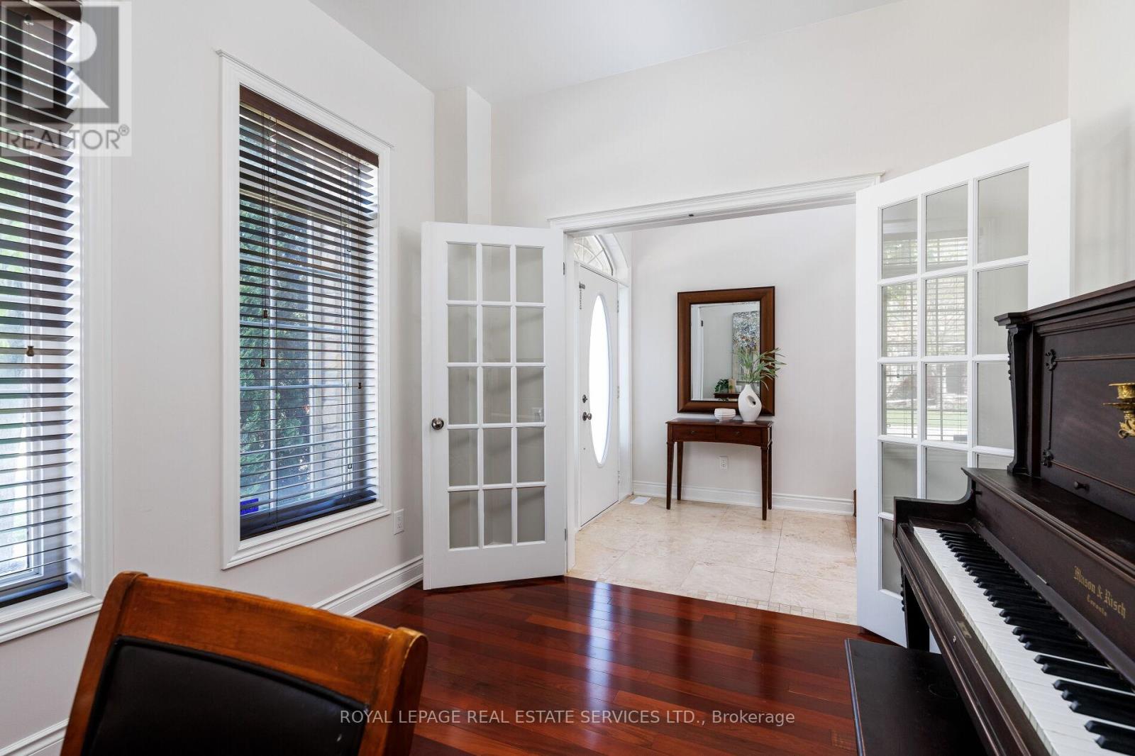 147 Innville Crescent, Oakville, Ontario  L6L 0B8 - Photo 5 - W13777442