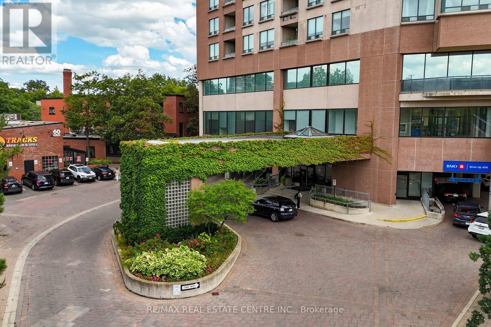 1202 - 1 Belvedere Court, Brampton, Ontario  L6V 4M6 - Photo 4 - W13777452