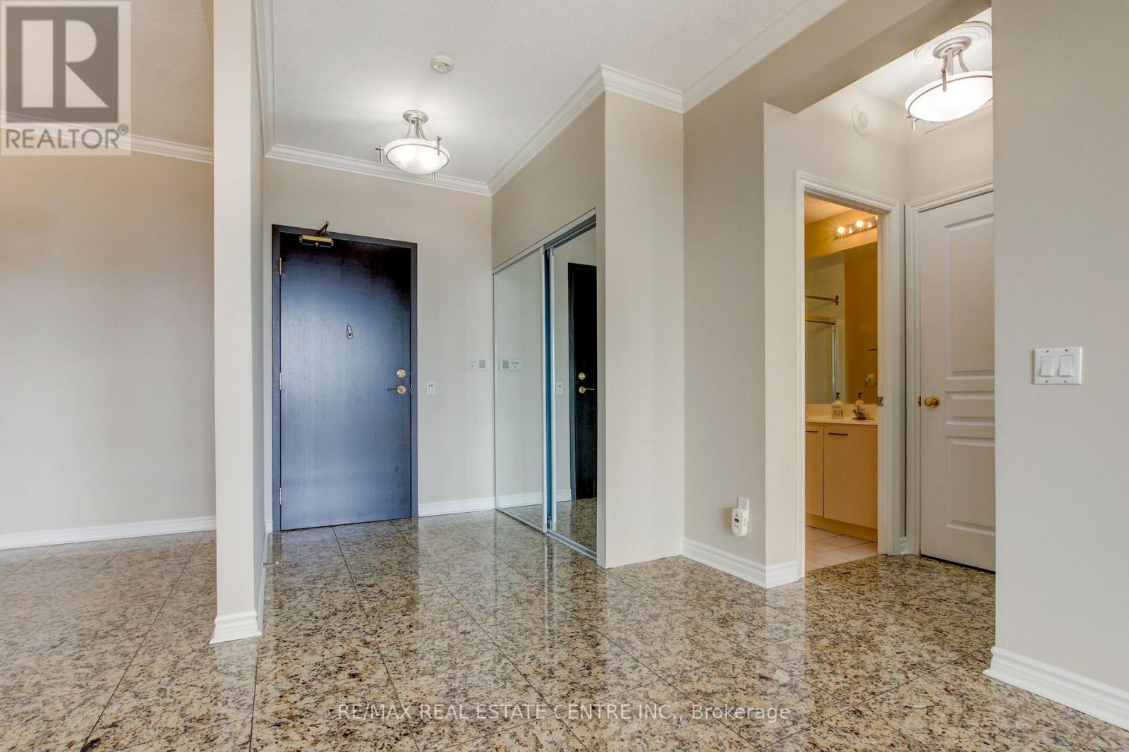 1202 - 1 Belvedere Court, Brampton, Ontario  L6V 4M6 - Photo 5 - W13777452