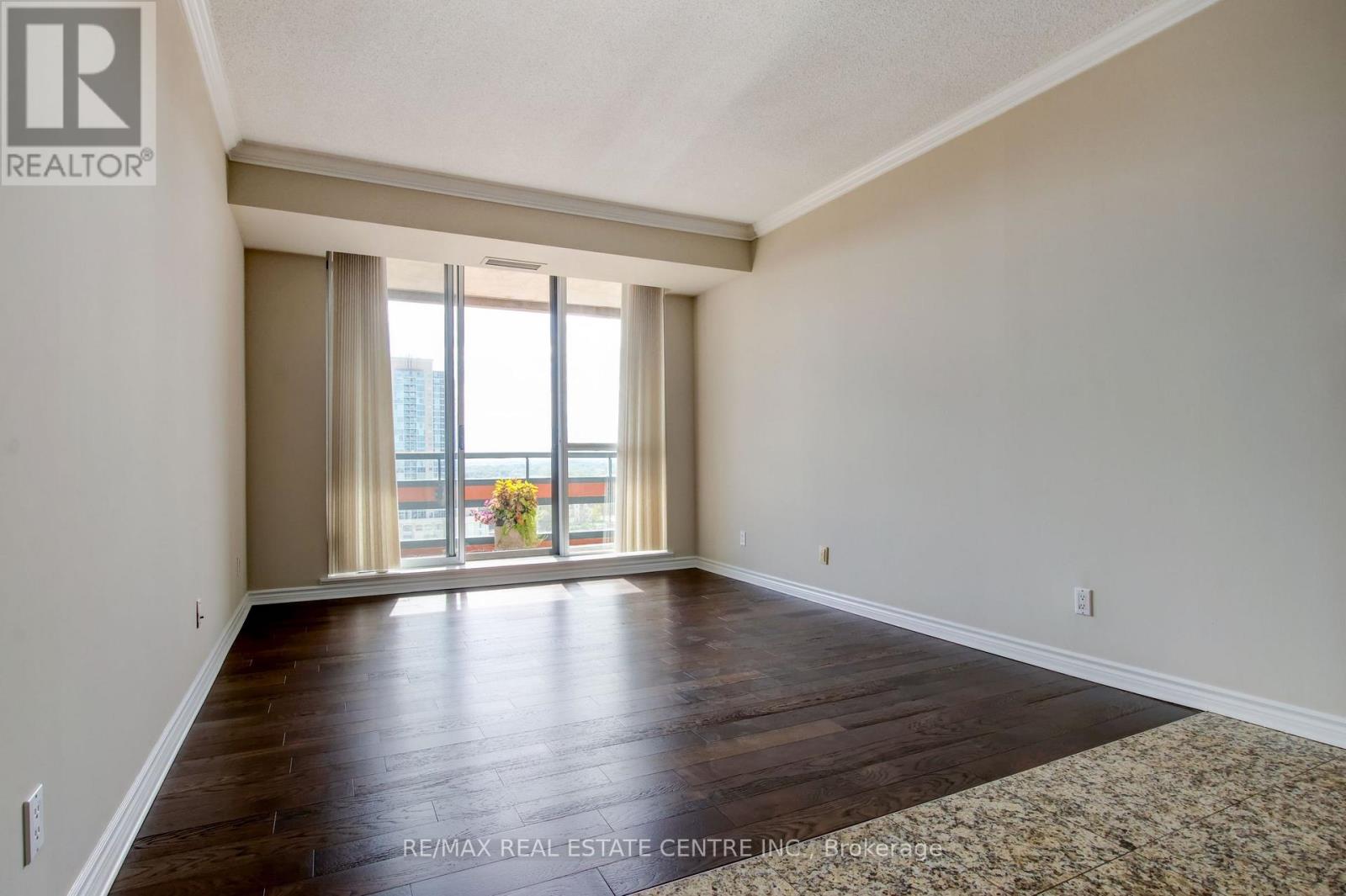 1202 - 1 Belvedere Court, Brampton, Ontario  L6V 4M6 - Photo 8 - W13777452