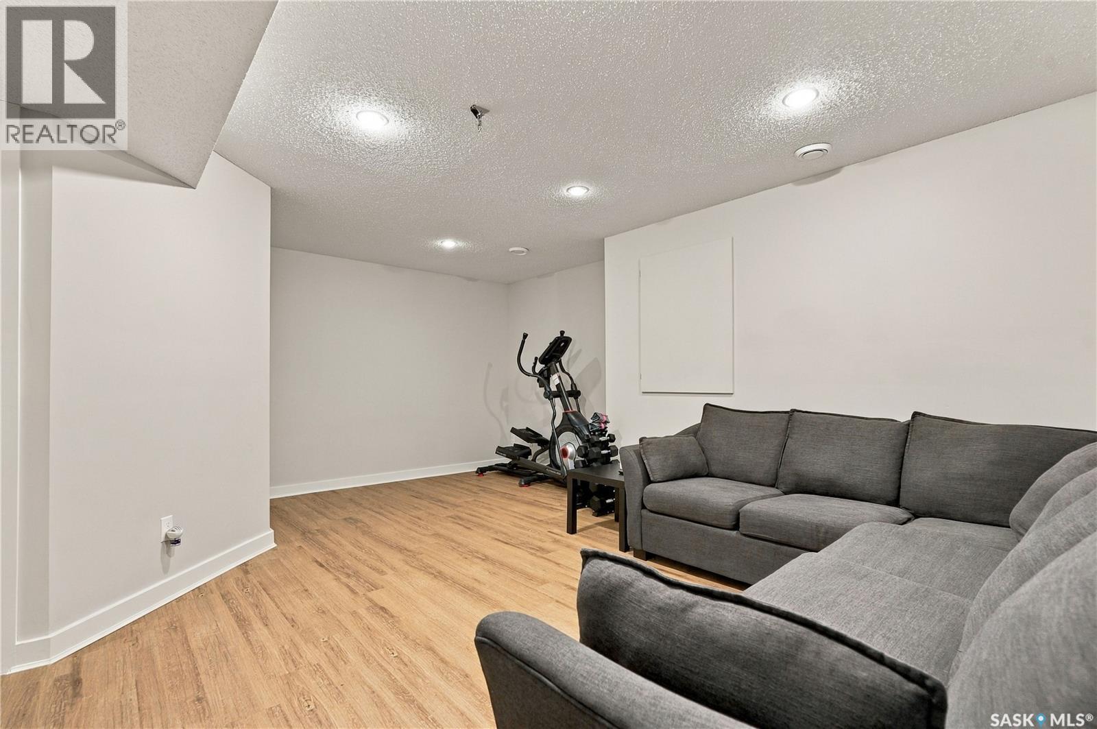 203 410 Ledingham Way, Saskatoon, Saskatchewan  S7V 0C4 - Photo 35 - SK048333
