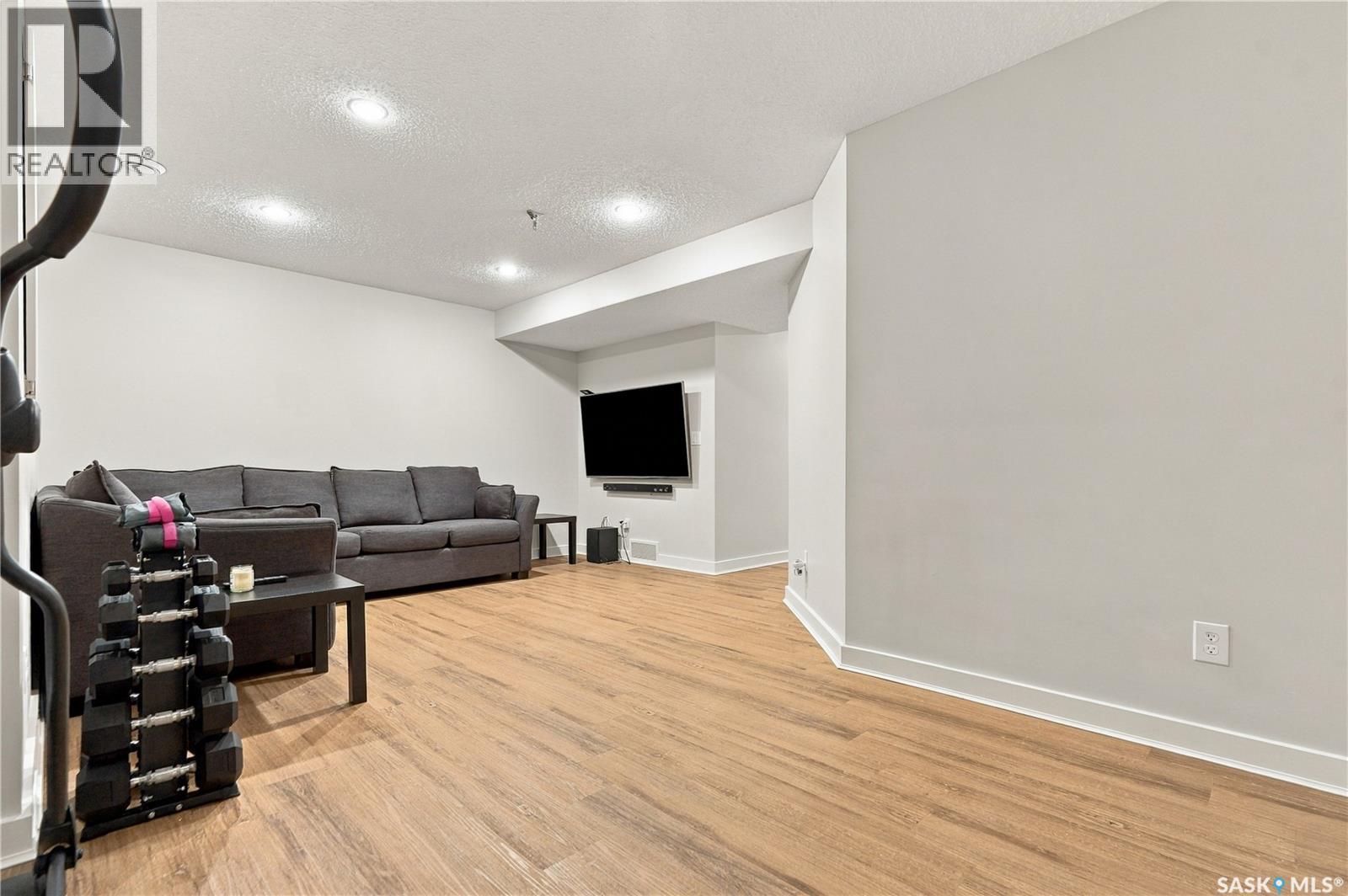 203 410 Ledingham Way, Saskatoon, Saskatchewan  S7V 0C4 - Photo 36 - SK048333
