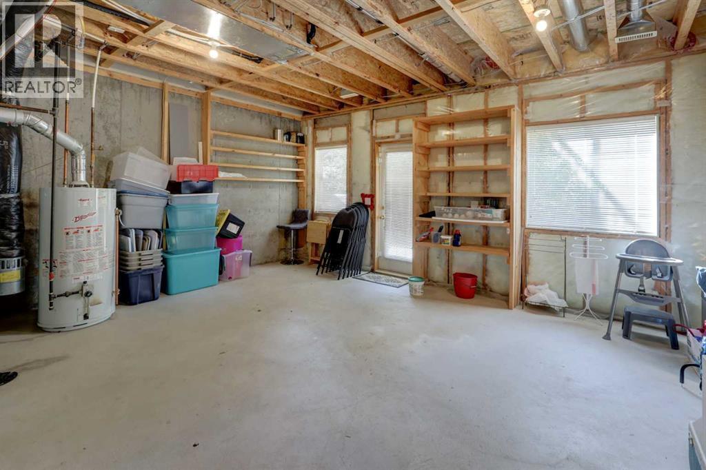 35 Hidden Creek Rise Nw, Calgary, Alberta T3A 6L3 - Photo 26 - A2318682
