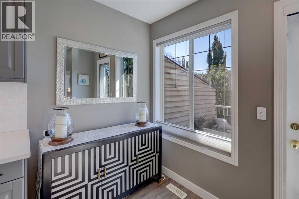 35 Hidden Creek Rise Nw, Calgary, Alberta T3A 6L3 - Photo 9 - A2318682