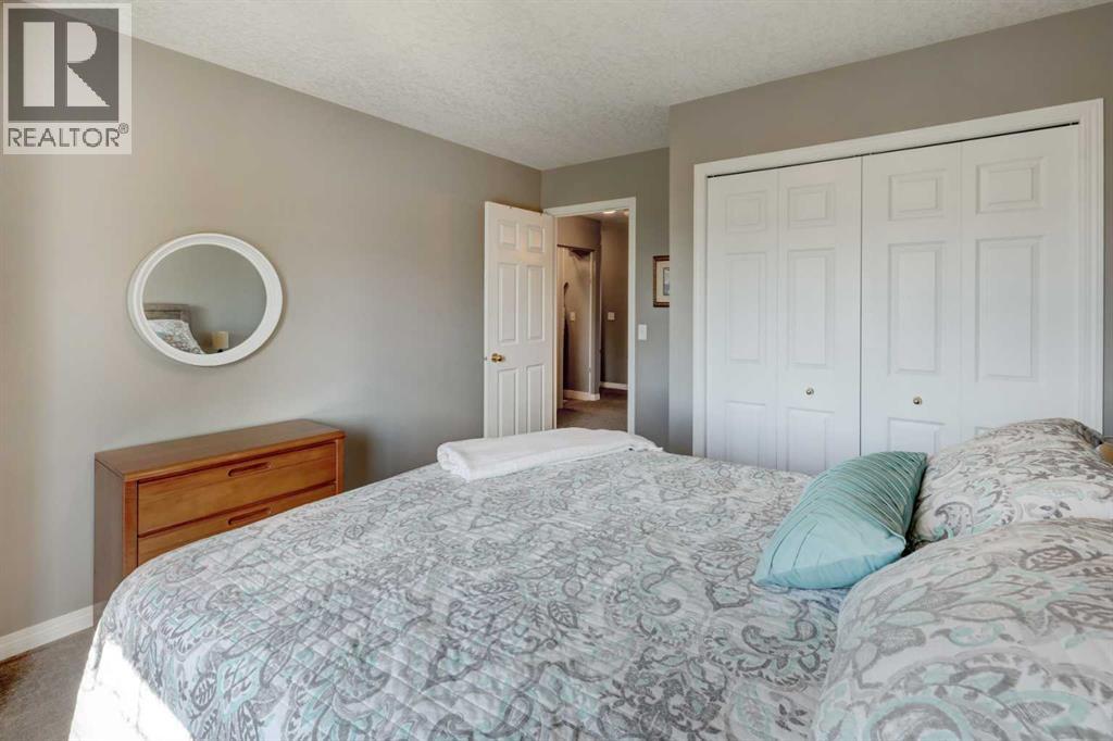 35 Hidden Creek Rise Nw, Calgary, Alberta T3A 6L3 - Photo 24 - A2318682