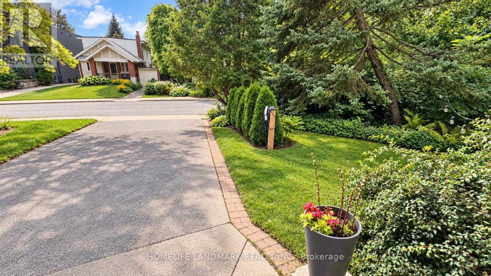 15 Jean Street, Toronto, Ontario  M4W 3A6 - Photo 30 - C13771938