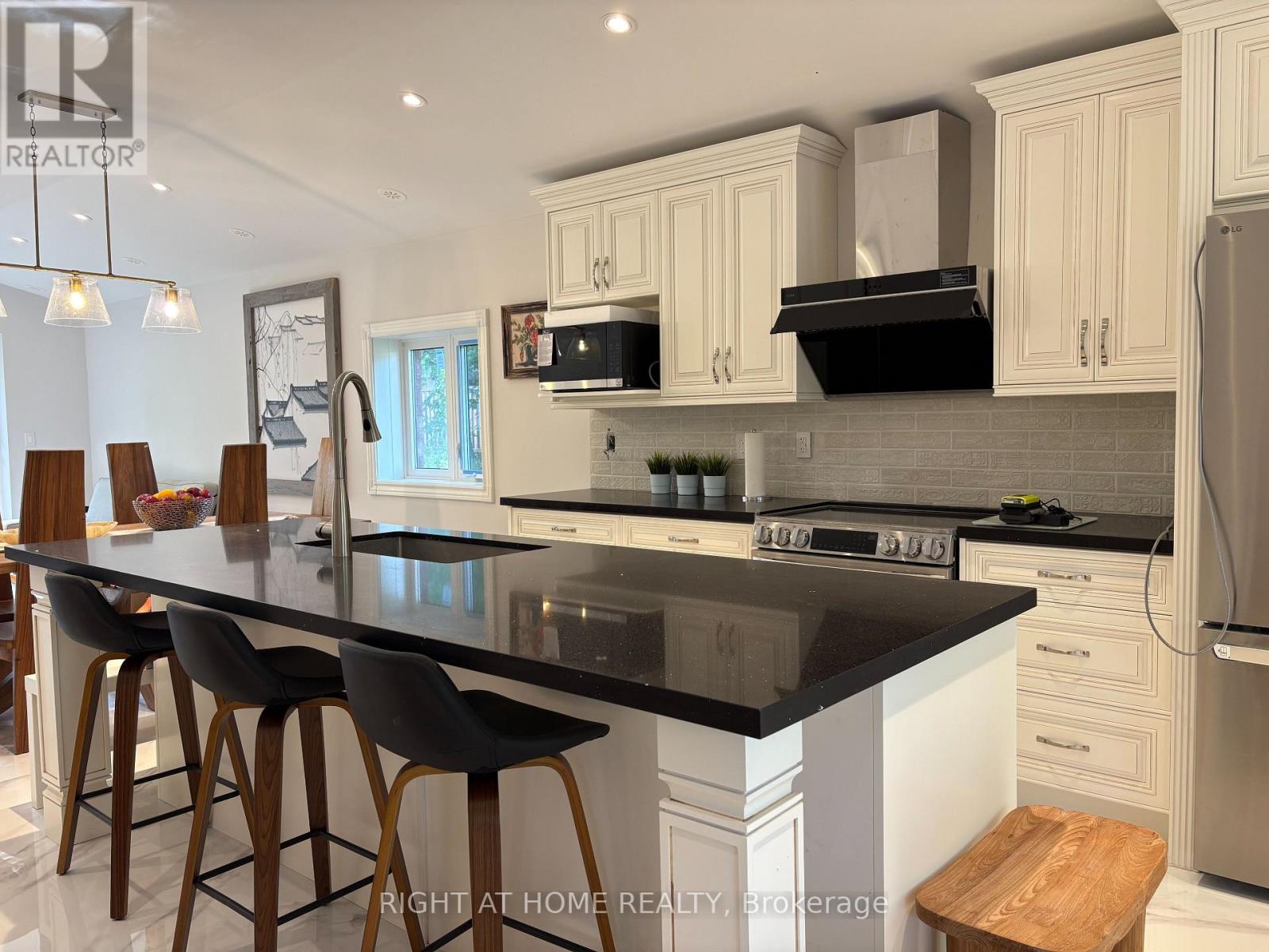2012 Inglewood Drive, Innisfil, Ontario  L9S 1Z1 - Photo 6 - N13777460