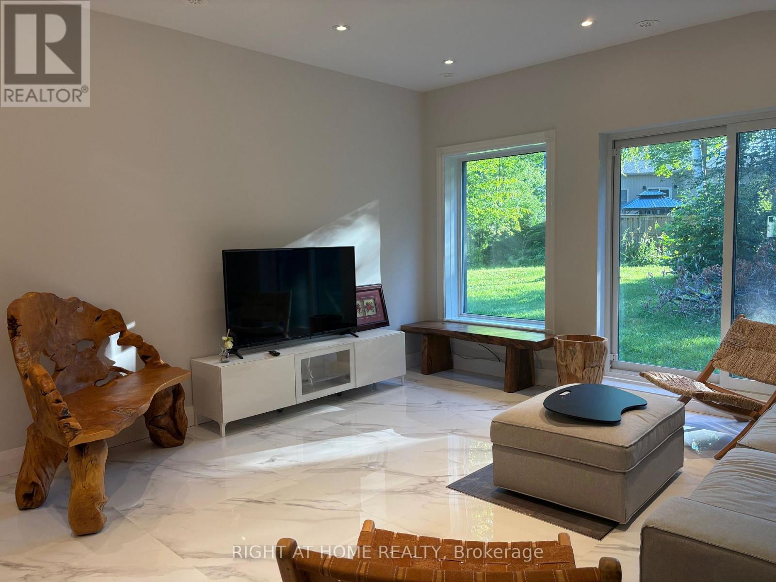 2012 Inglewood Drive, Innisfil, Ontario  L9S 1Z1 - Photo 8 - N13777460