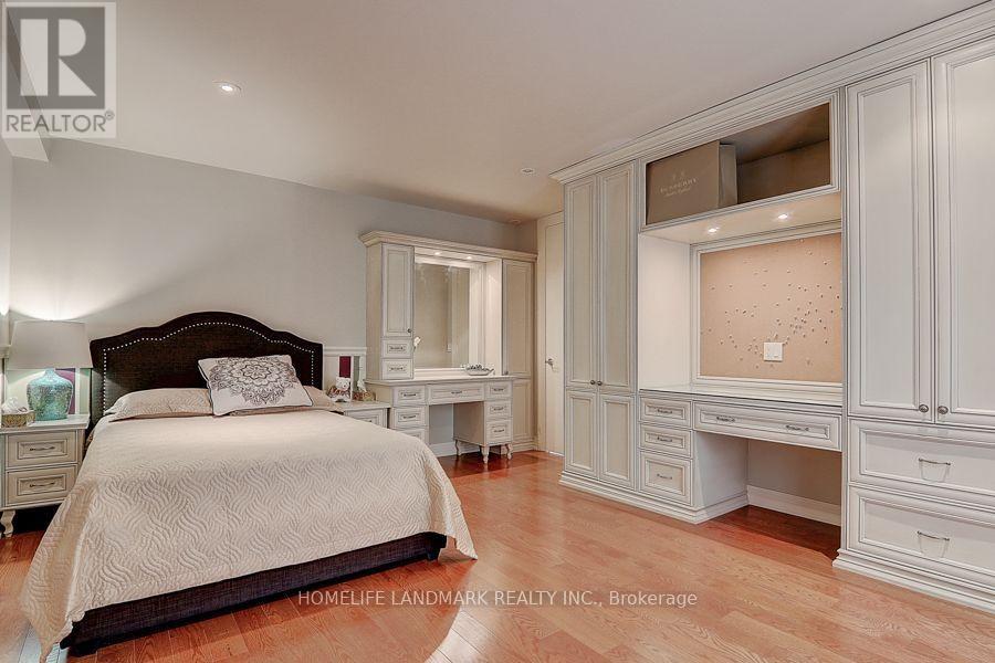 35 Gardiner Road, Toronto, Ontario  M5P 3B6 - Photo 26 - C13000450