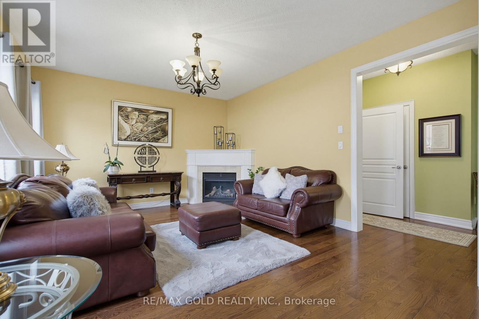 34 Lexington Road, Brampton, Ontario  L6P 2B6 - Photo 12 - W13774416