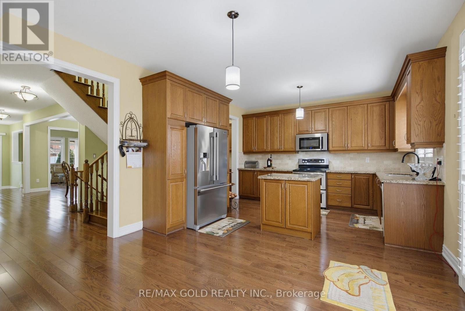 34 Lexington Road, Brampton, Ontario  L6P 2B6 - Photo 6 - W13774416