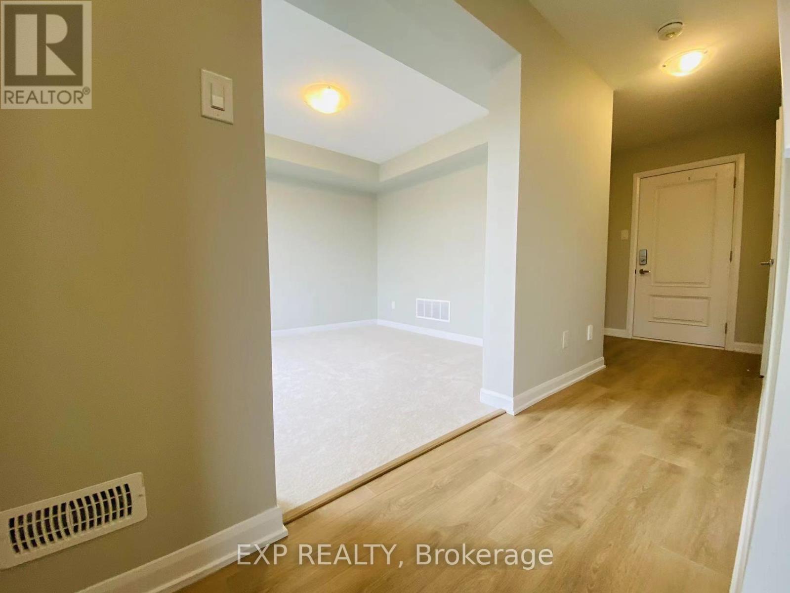 1075 Speedvale Court, Ottawa, Ontario  K2T 0P6 - Photo 3 - X13777468