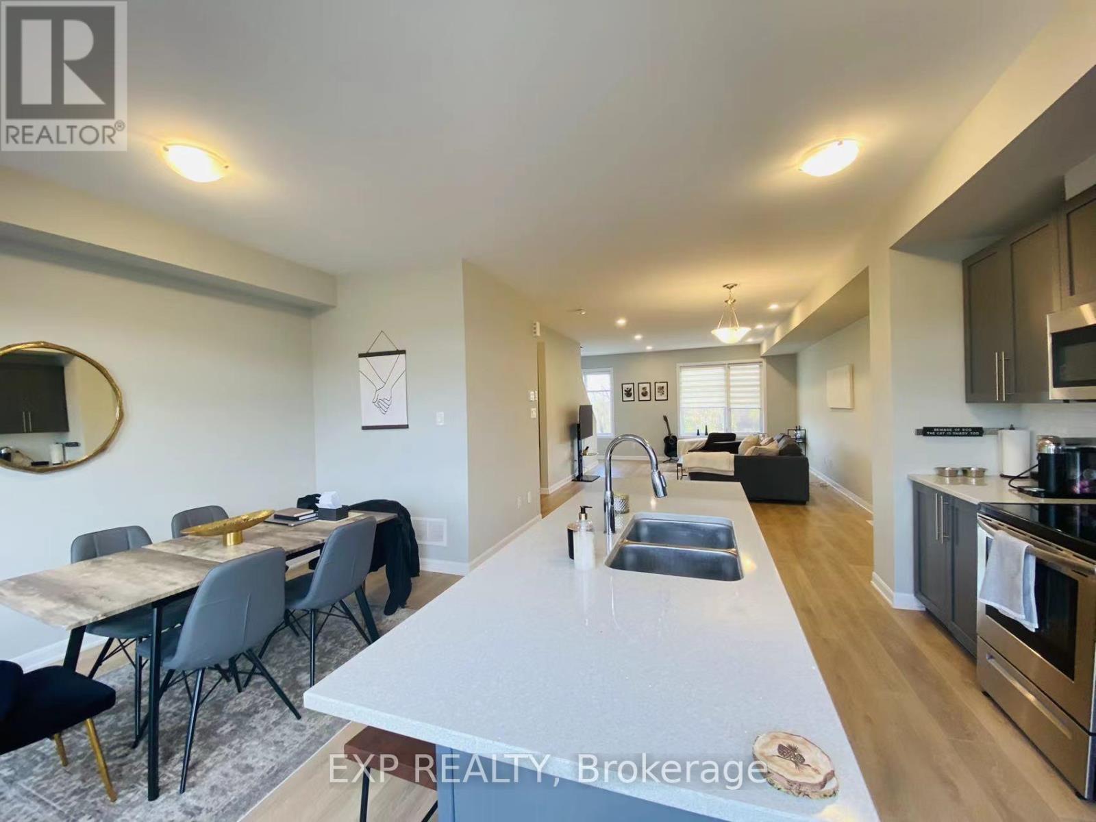 1075 Speedvale Court, Ottawa, Ontario  K2T 0P6 - Photo 7 - X13777468