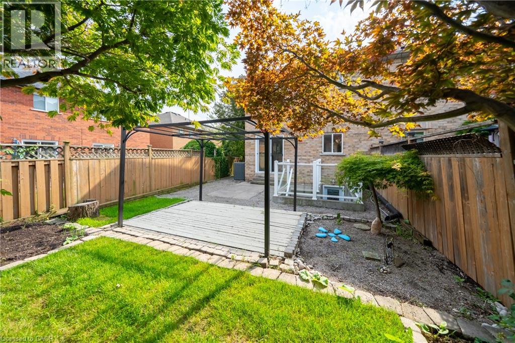 2031 Westree Drive, Oakville, Ontario  L6M 3W3 - Photo 10 - 40861811
