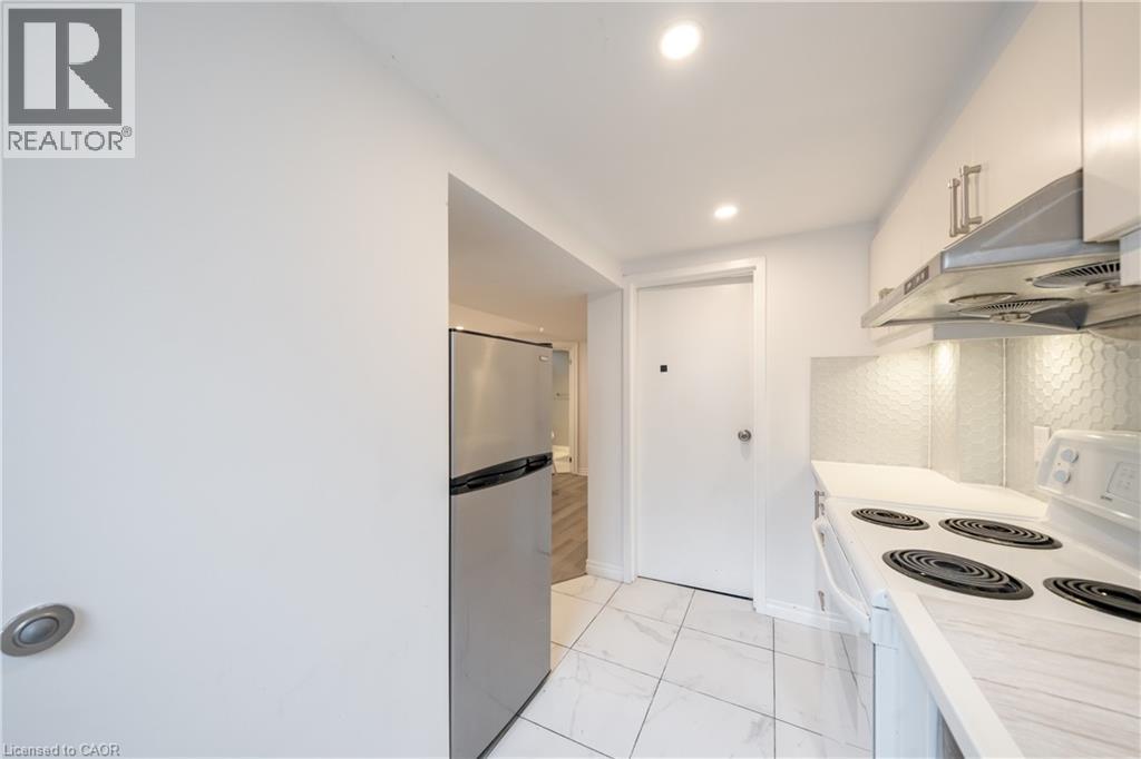 2031 Westree Drive, Oakville, Ontario  L6M 3W3 - Photo 14 - 40861811