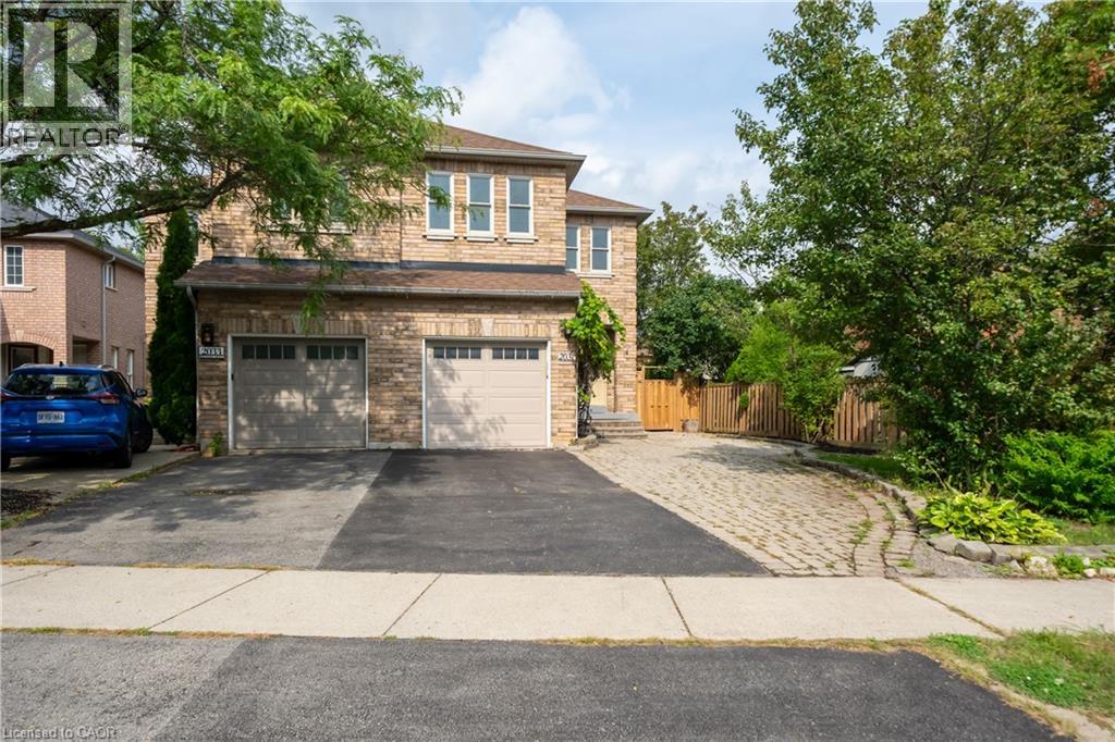 2031 Westree Drive, Oakville, Ontario  L6M 3W3 - Photo 2 - 40861811